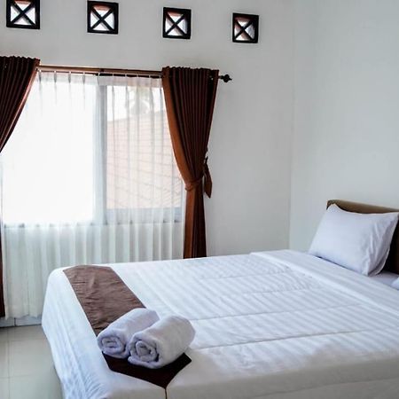 Hotel Pondok Putri Batukaras Eksteriør bilde