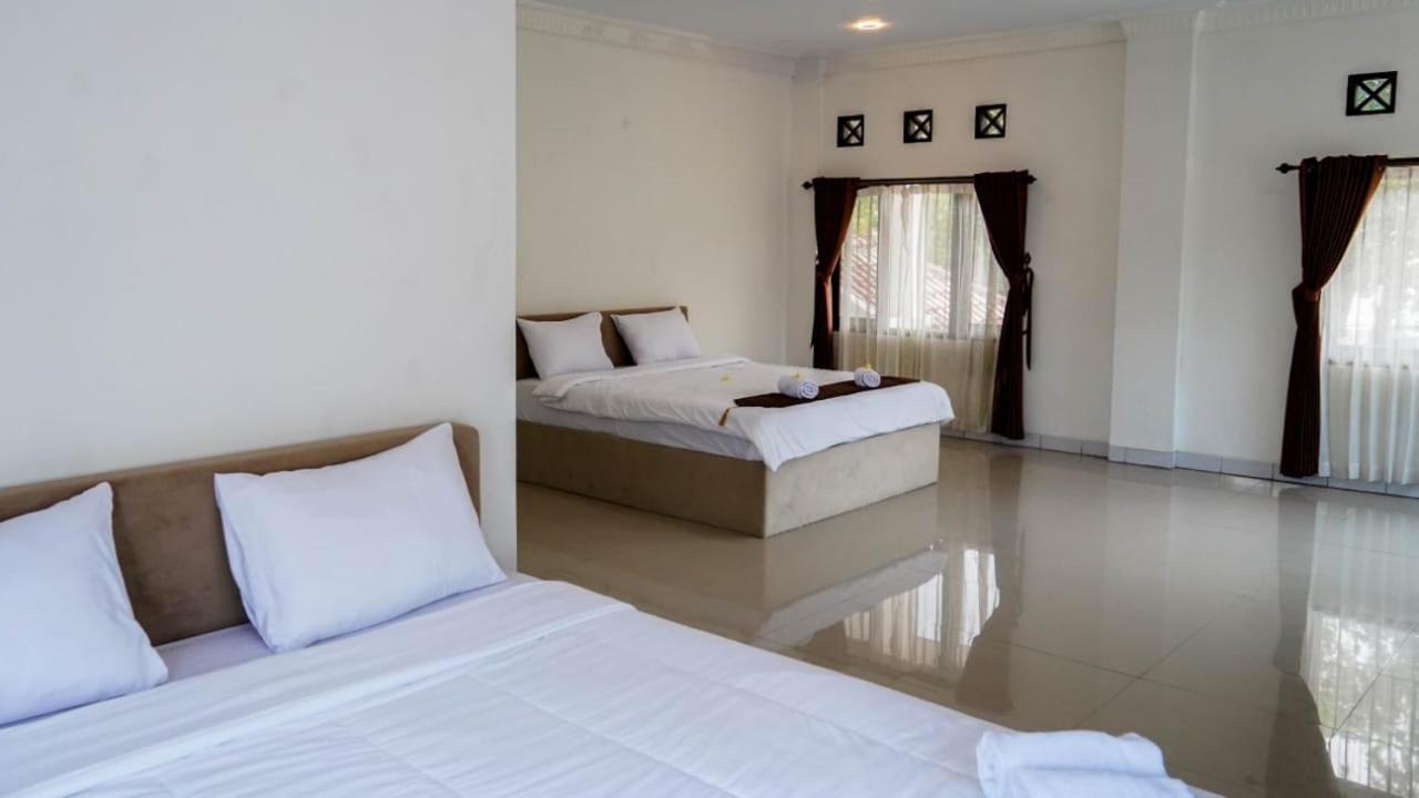 Hotel Pondok Putri Batukaras Eksteriør bilde