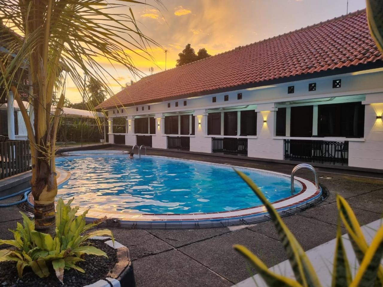 Hotel Pondok Putri Batukaras Eksteriør bilde